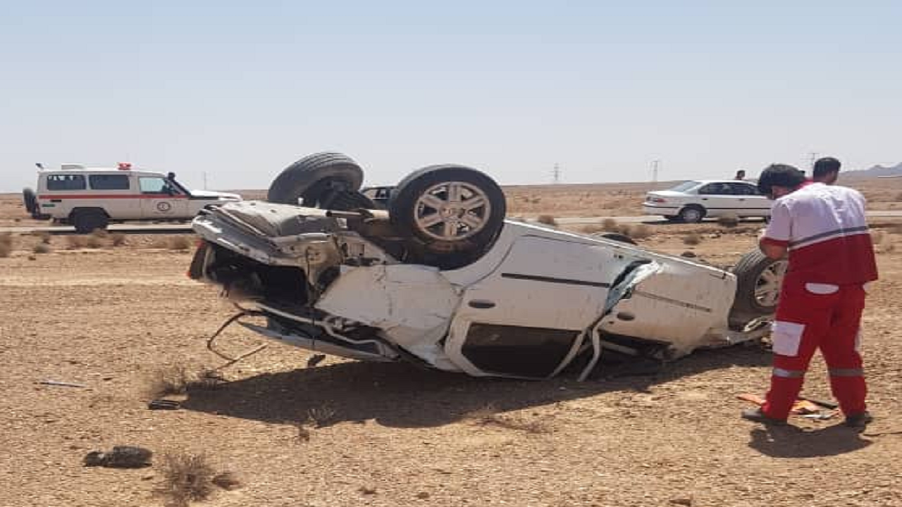 یک مصدوم و یک فوتی در حادثه واژگونی خودرو سواری ال ۹۰