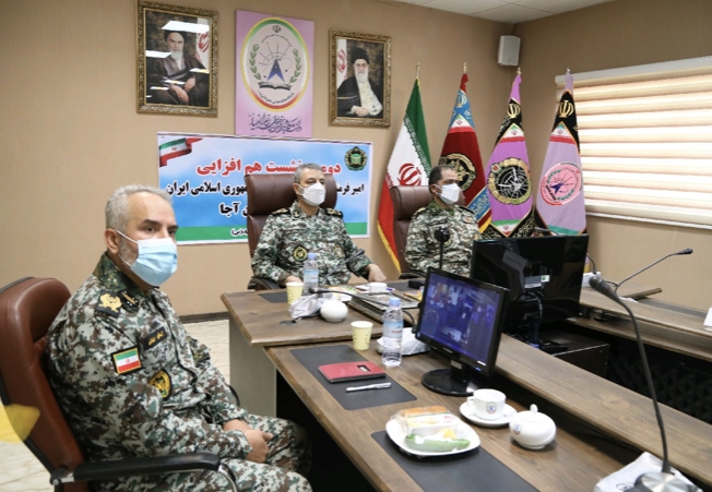 نشست ماهانه فرمانده کل ارتش با مشاوران جوان برگزار شد / تکذیب ترور امیر سرتیپ ساعدی فرمانده دانشگاه پدافند خاتم‌الانبیاء(ص)