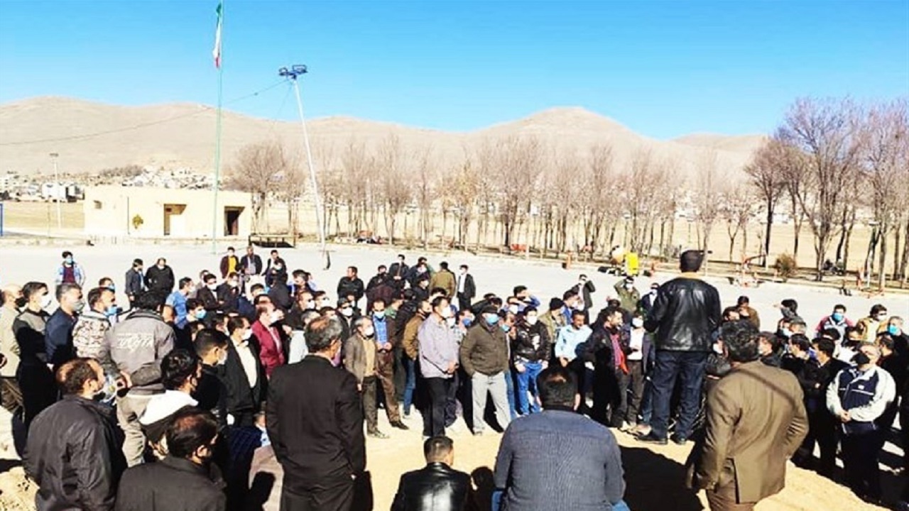 پرونده کارگران اخراجی برفاب در کشمکش ادارات دولتی / مسئولان توپ را در زمین یکدیگر می‌اندازند