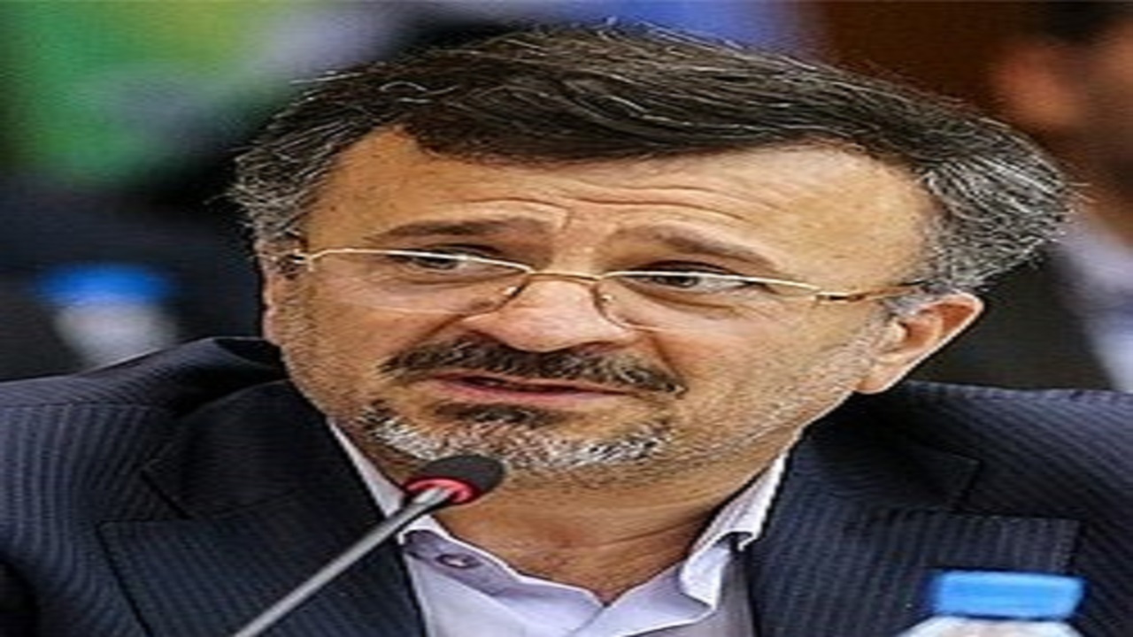 داورزنی: آلکنو خیلی ضعیف انگلیسی صحبت می‌کند/ معروف از امروز به اردوی تیم ملحق می‌شود