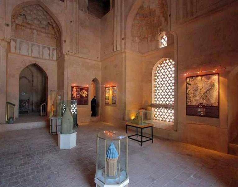 بقعه هارونیه؛ بنایی پر رمز و راز در نزدیکی مشهد بقعه هارونیه؛ بنایی پر رمز و راز در نزدیکی مشهد