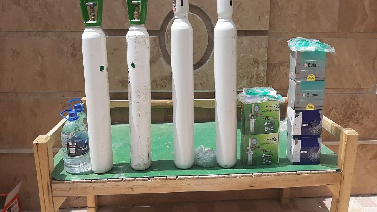 خرید ۲۰ کپسول اکسیژن برای بیماران مبتلا به کرونا