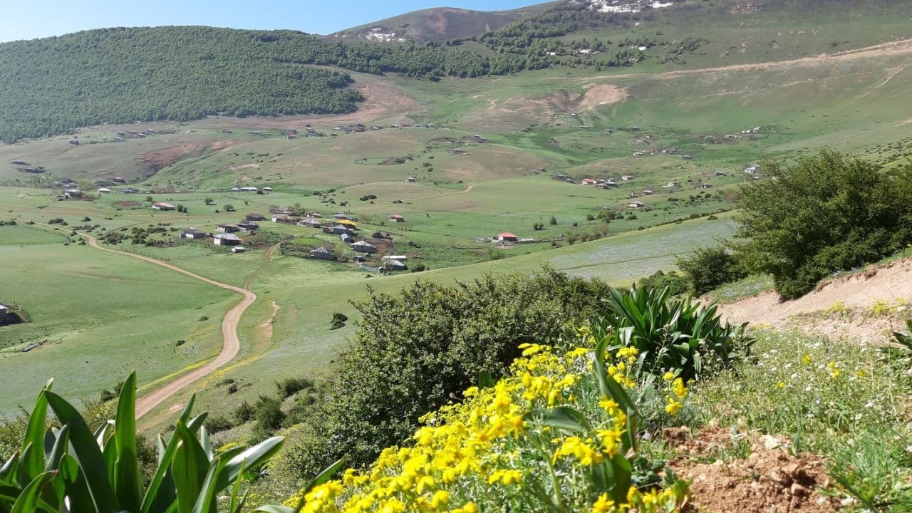 چشم اندازی از طبیعت زیبا و دوست داشتنی روستای کیاره +فیلم و تصاویر