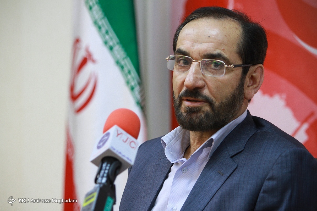 بچه&zwnj;های دهه ۶۰ و ۷۰ برای تشکیل دولتِ من آماده باشند/ می&zwnj;توانم ماهاتیر محمد ایران شوم/ کاهش مرگ&zwnj;های کرونایی از ۵۰۰ به ۵۷ نفر با اجرای طرح شهید سلیمانی