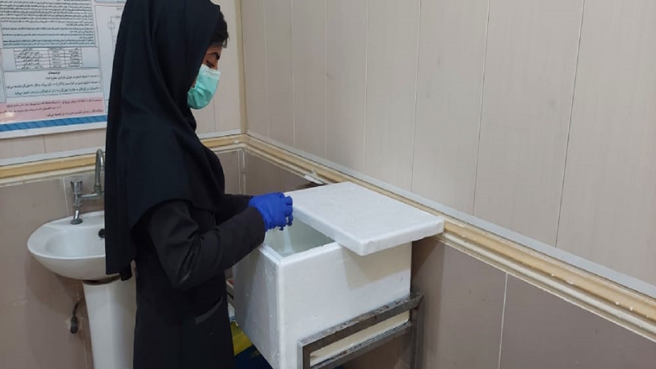 واکسیناسیون بیماران خاص در آبادان