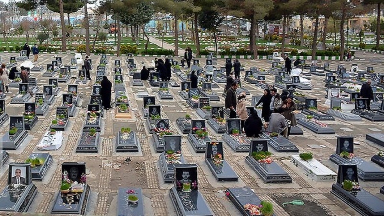 کرونا در آرامستان کرمانشاه آرام نمی‌گیرد