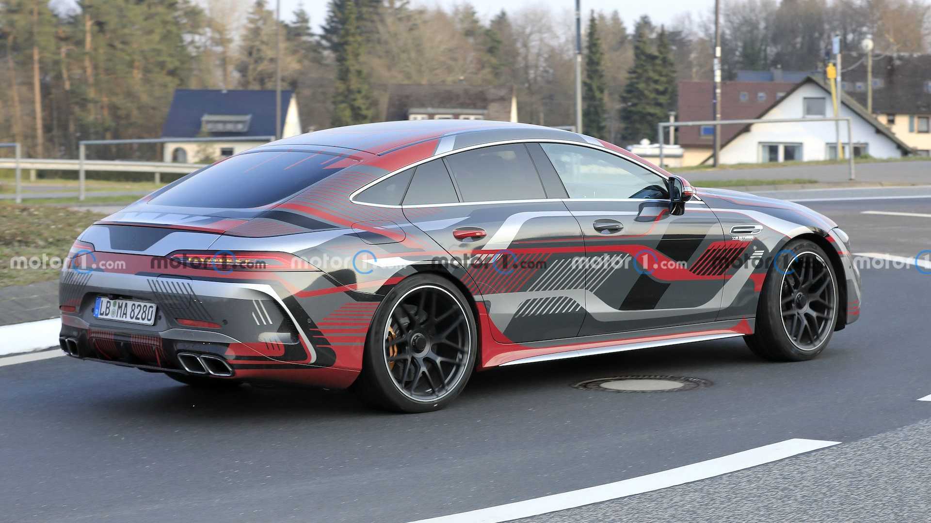 تصاویر و مشخصات خودروی برقی Mercedes-AMG GT۷۳e 4 تصاویر و مشخصات خودروی برقی Mercedes-AMG GT۷۳e 4