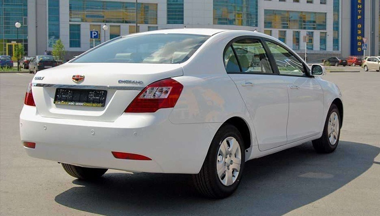 مقایسه جیلی EC7 با پژو 206 تیپ 6 اتوماتیک + مشخصات فنی
