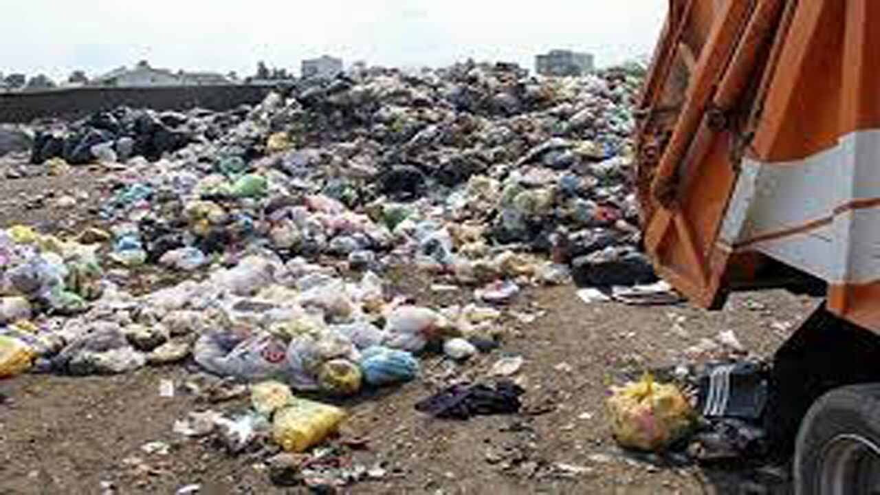 رهاسازی زباله در طبیعت زیبای روستای دولت آباد + تصاویر