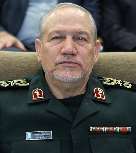 دستیار و مشاور عالی فرمانده کل قوا با خانواده سردار حجازی دیدار کرد