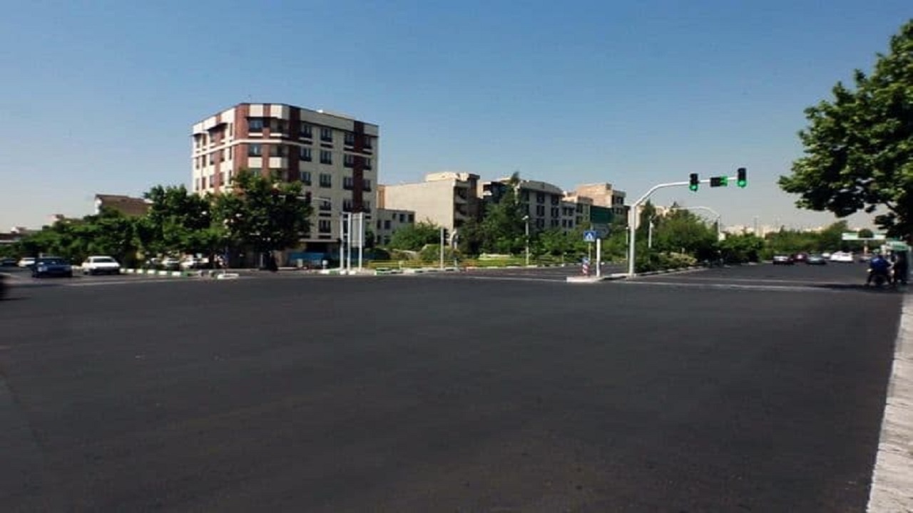 ۳۵ هزارمترمربع بهسازی و روکش آسفالت درمعابر شهری منطقه ۸