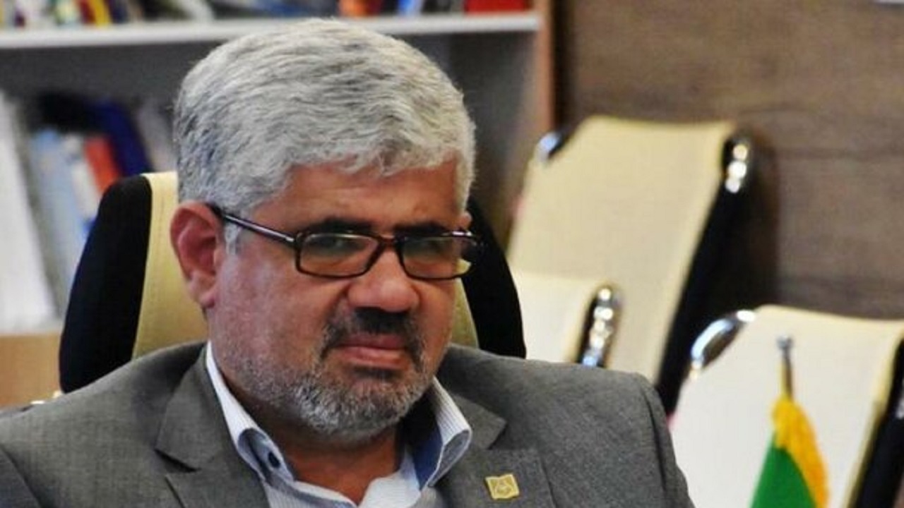افراد مشکوک به کرونا از خود درمانی خود داری کنند