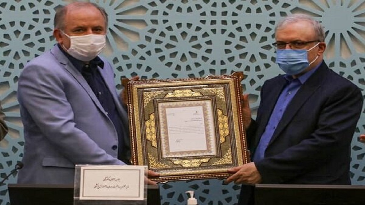 تقدیر وزیر بهداشت از فولاد مبارکه برای کمک به کنترل کرونا