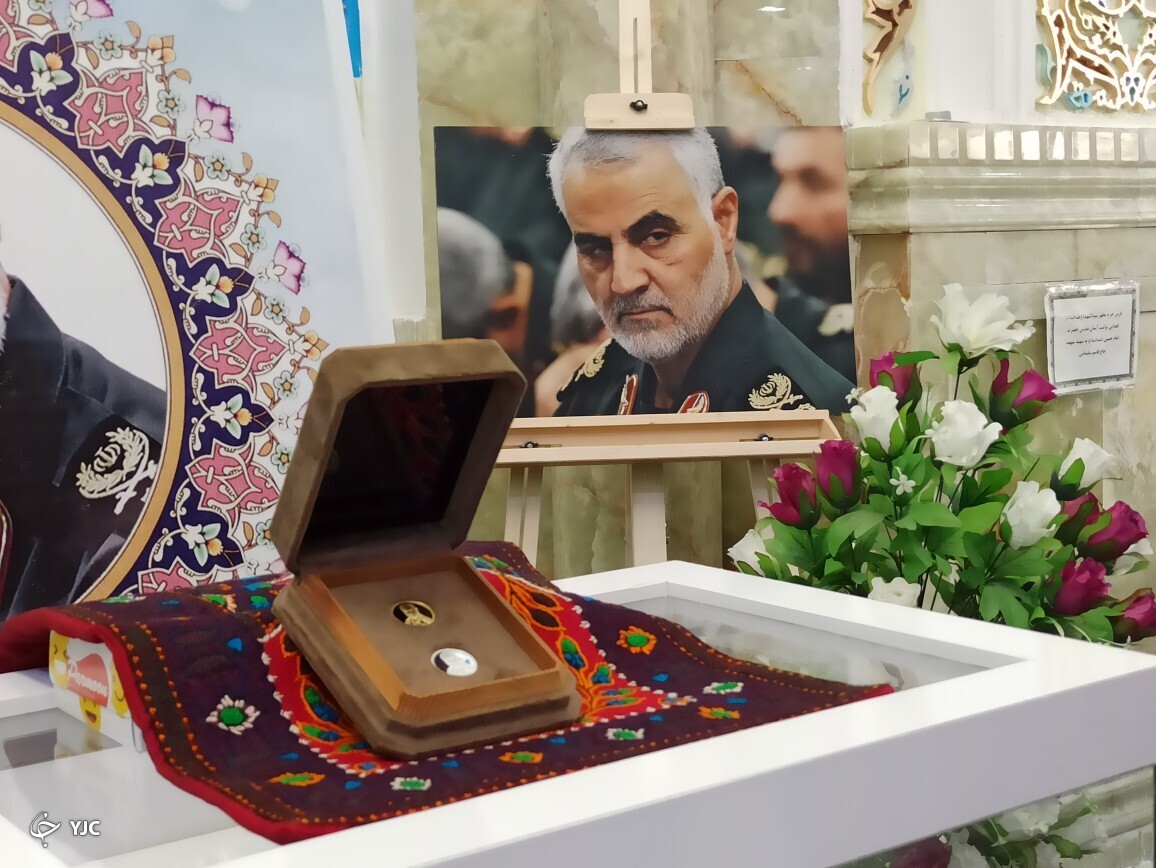 رونمایی از سکه طلا و نقره به نام سردار سلیمانی 