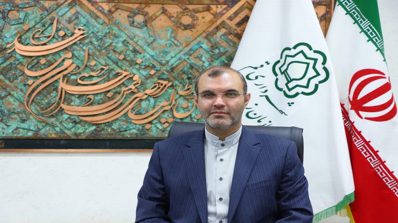 نصب تصاویر و مشخصات شهدا بر روی ۲ هزار تابلو معابر شهری