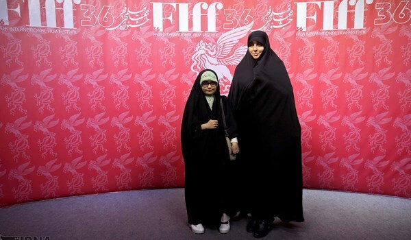 این صندلی را برای بیماران گذاشتند، من حالم خوب است