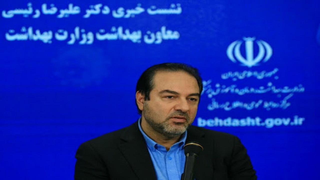 ۴۸ هزار بیمار کرونا مثبت در جامعه تردد کرده اند/ بعضی‌ها پشت میز نشسته‌اند و طرح‌های مختلف می‌دهند