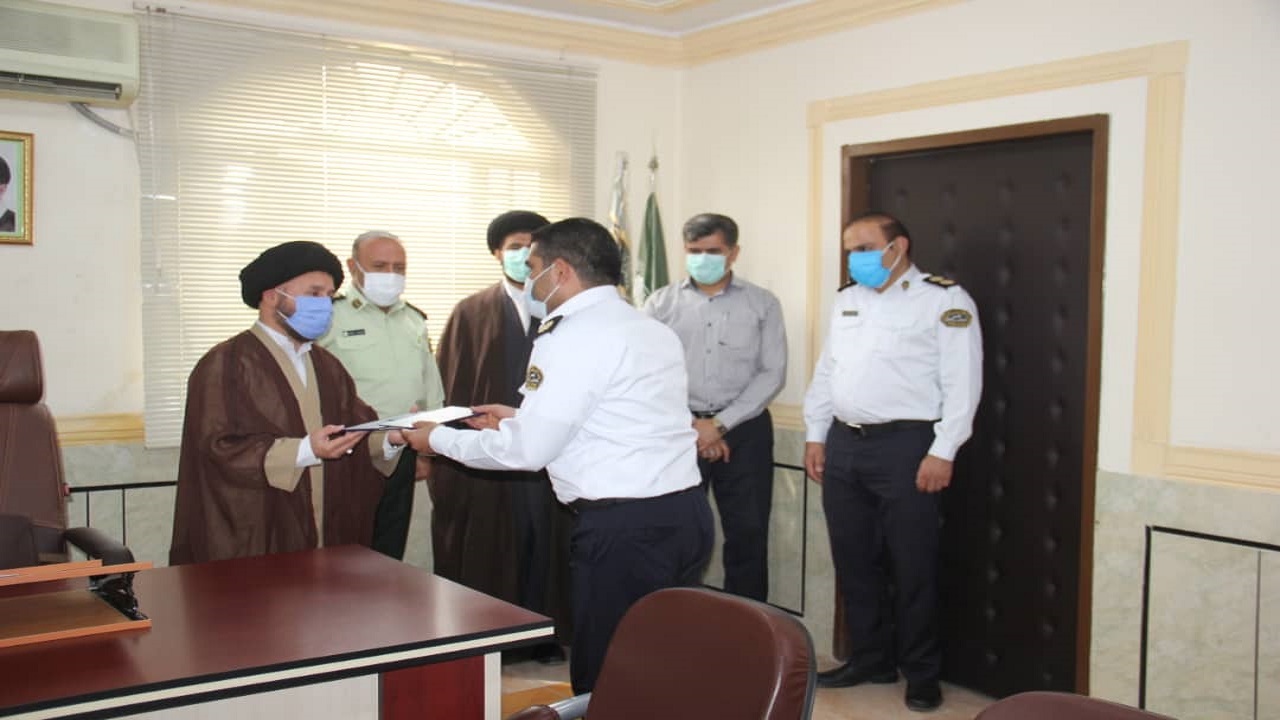 تقدیر امام جمعه اندیمشک از کارکنان نیروی انتظامی