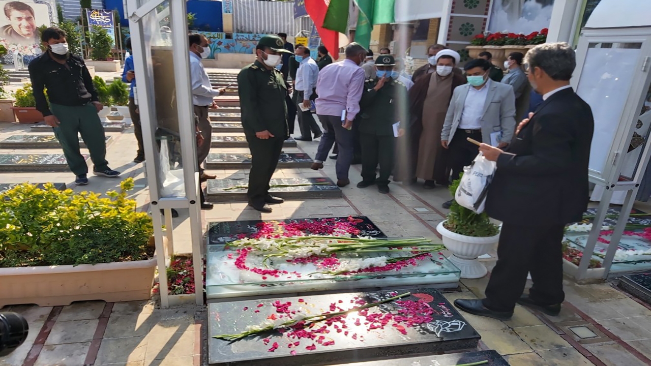 لزوم استفاده از علم و آگاهی برای برطرف  کردن انحرافات فکری