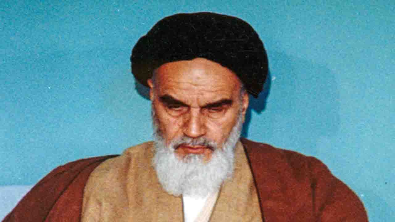 علت تاکید امام خمینی بر عدم لزوم شرایط مرجعیت برای رهبری نظام چه بود؟