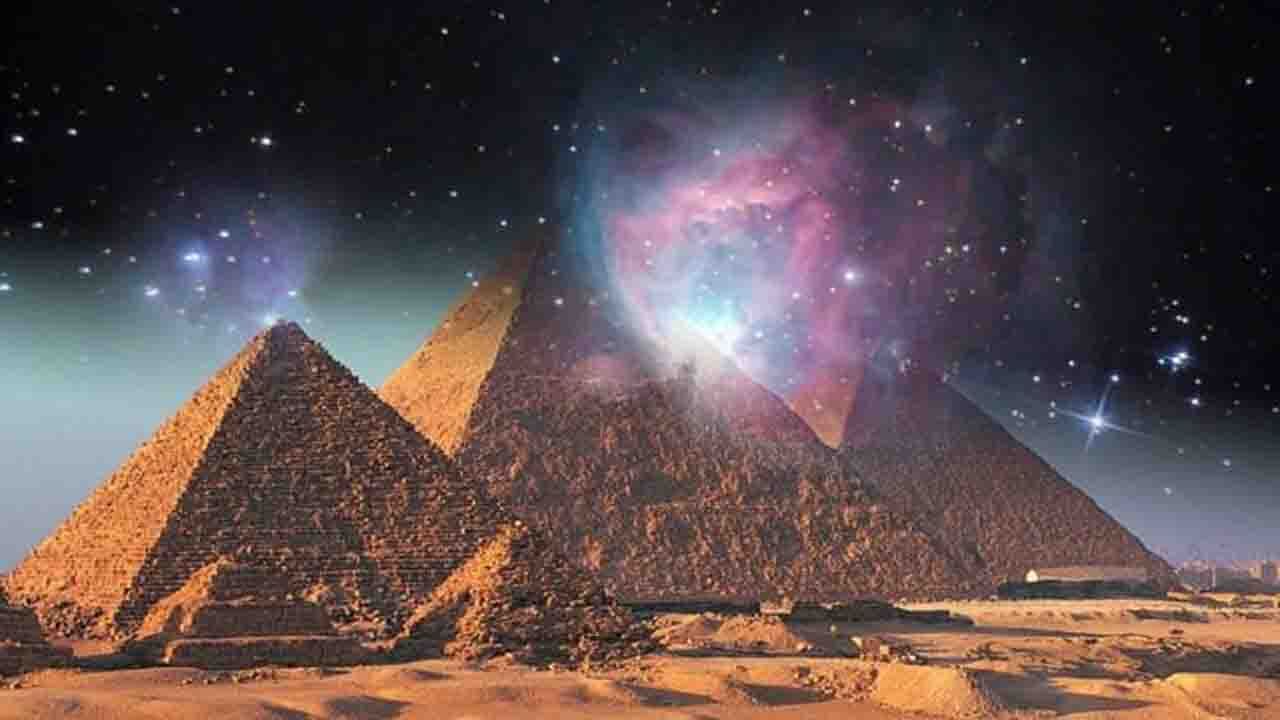 آیا اهرام ثلاثه مصر بر اساس موقعیت صورت‌های فلکی ساخته شده اند؟