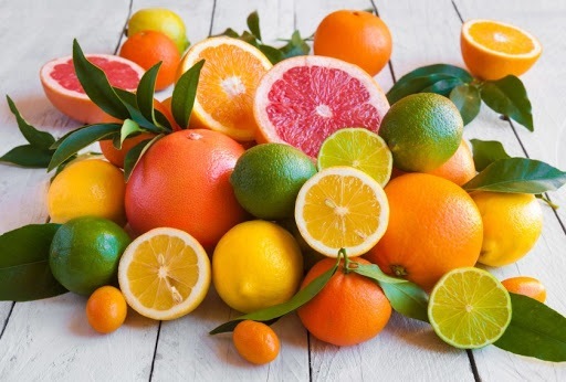 عوارض فاجعه بار خوردن بیش از حد پرتقال و مرکبات!