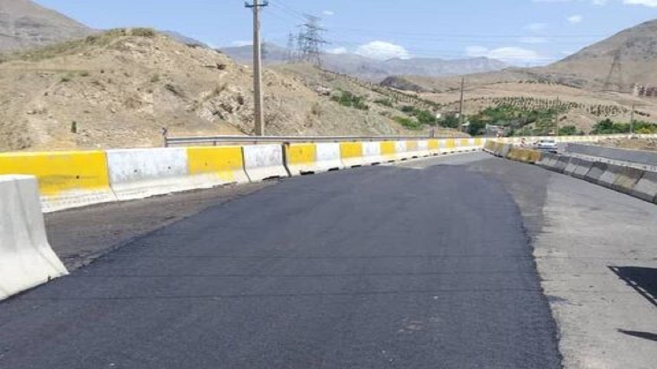 لکه‌گیری۸۵۰ تن آسفالت در کرج