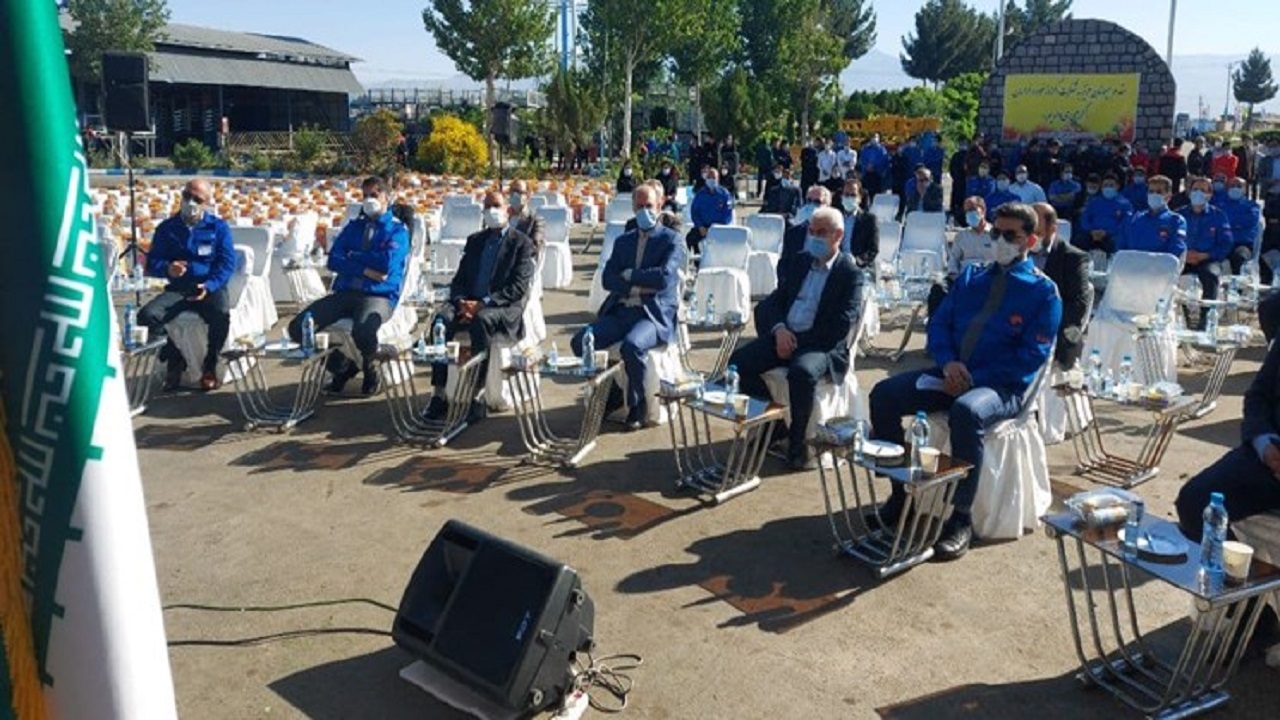 تبدیل وضعیت ۵۰ نفر از پرسنل اگزوز خودرو خراسان در نیشابور