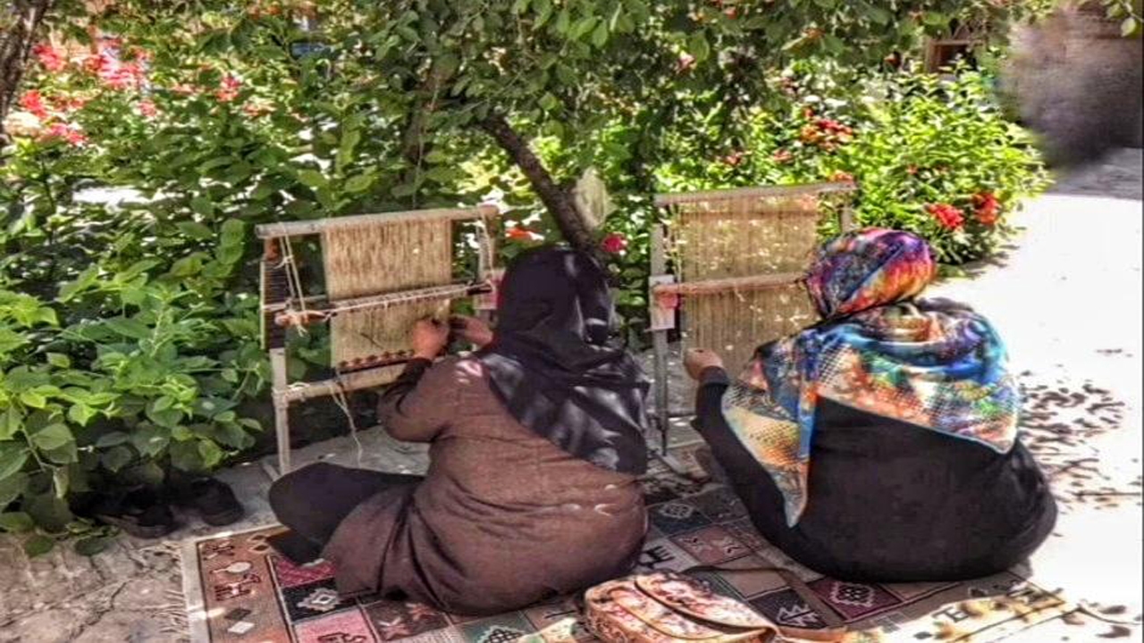 کارگاه آموزشی گلیم‌بافی در بجنورد برگزار شد