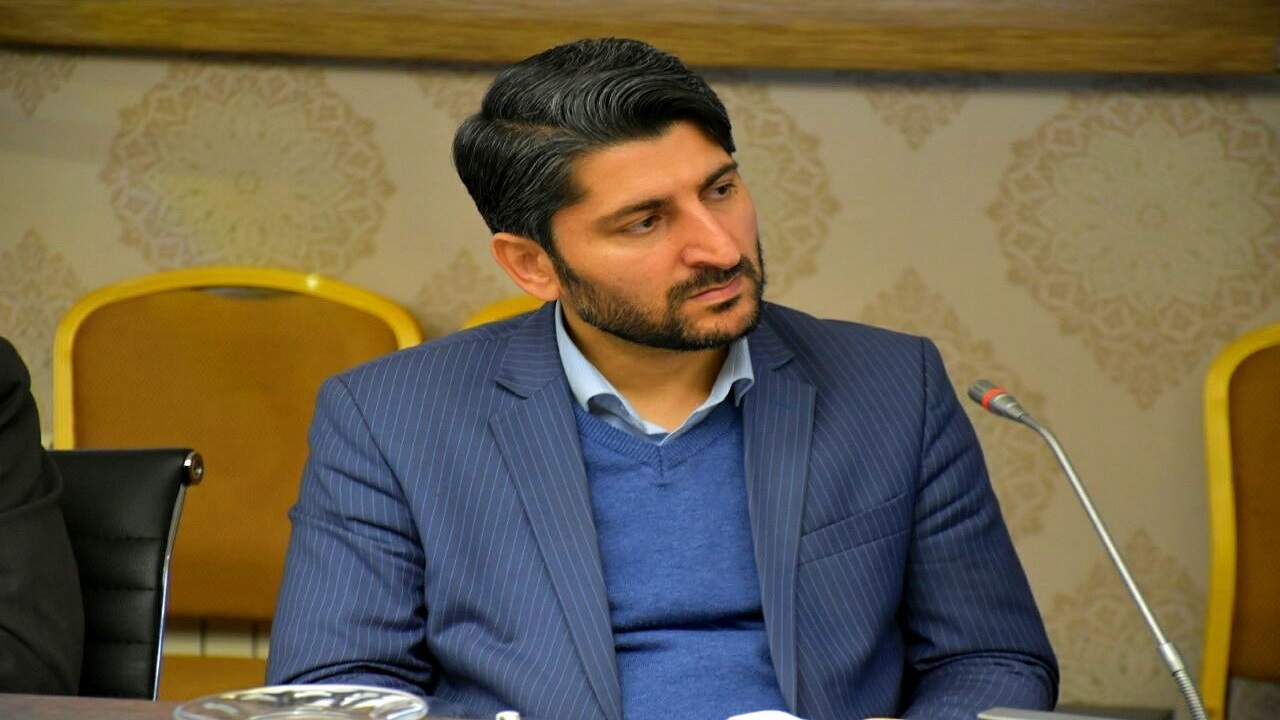 تذکر نماینده مجلس به وزیر نیرو به دلیل قطع مکرر برق در کشور