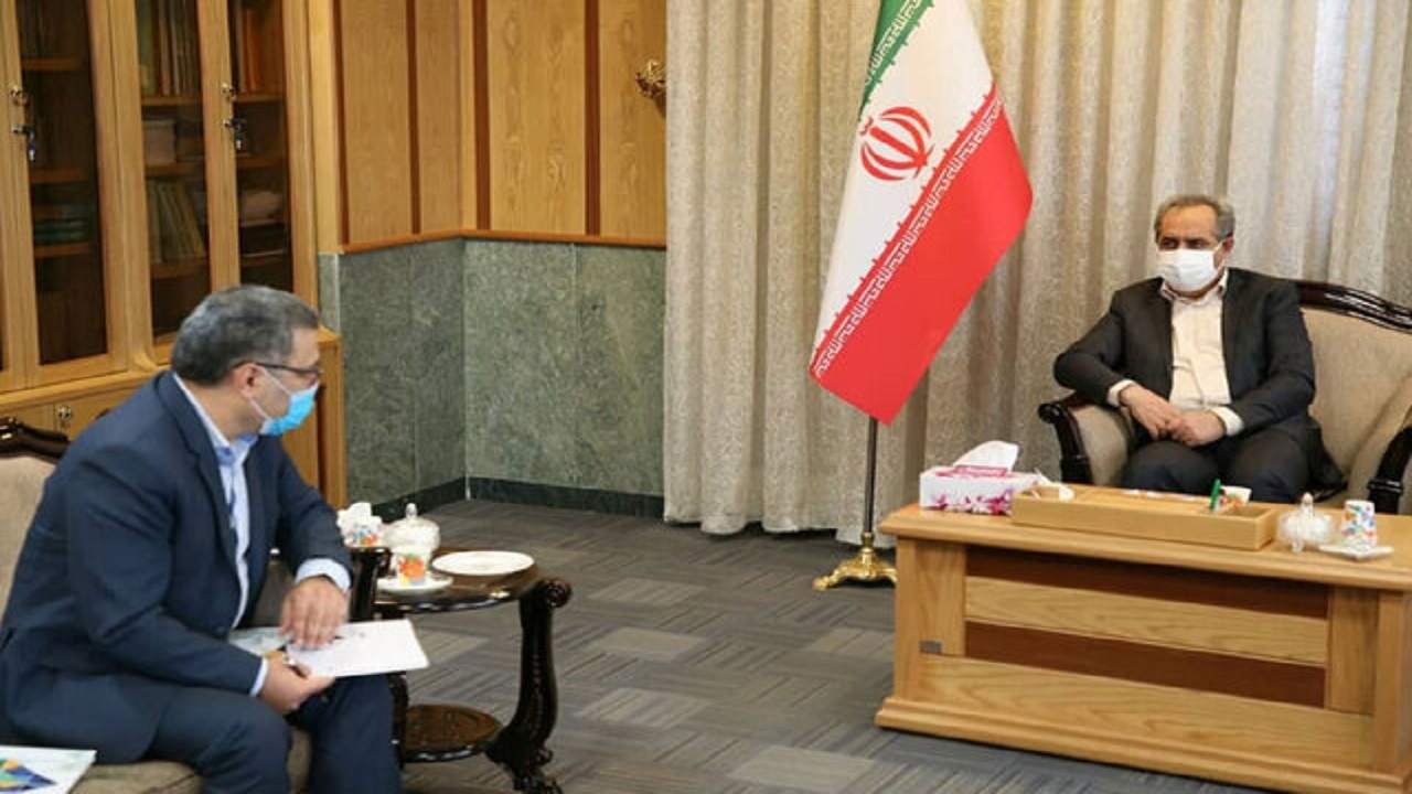تاکید استاندار قم بر استفاده از ظرفیت‌های جهاددانشگاهی در استان