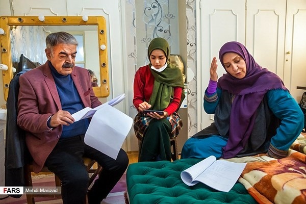 مرجانه گلچین: قصه &laquo;بوتیمار&raquo; طنز تلخ است/ منتظر پیشنهاد یک نقش جدی هستم