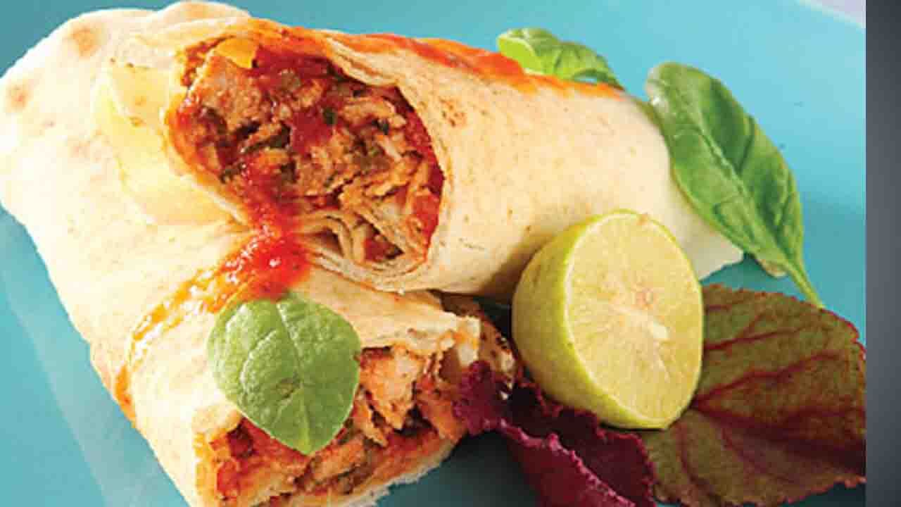 تاکیتو مرغ با سس سالسا + طرز تهیه