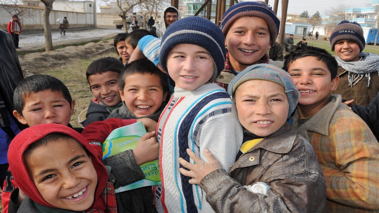 ۱۰ میلیون کودک افغان به سوی آموزش سوق داده شده‌اند