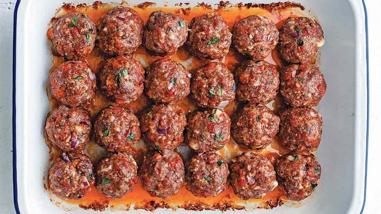روش تهیه غذای سنتی قرمزه نخودچی بسیار خوشمزه