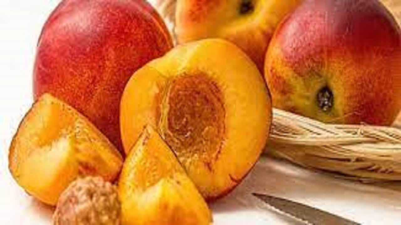 خطرات مرگبار زیاده‌روی در مصرف هلو