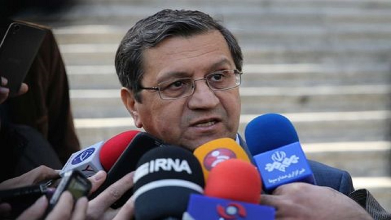همتی: به دلیل شرایط خاص اقتصادی وارد این انتخابات شدم/ در مسئولان بینش اقتصادی وجود ندارد