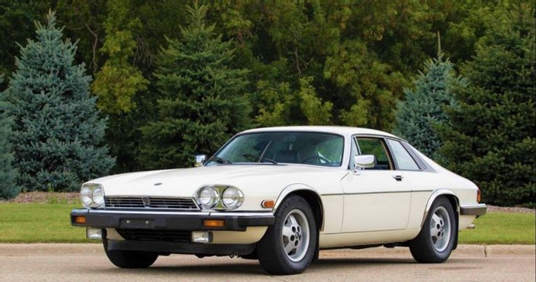 جگوار XJ-S