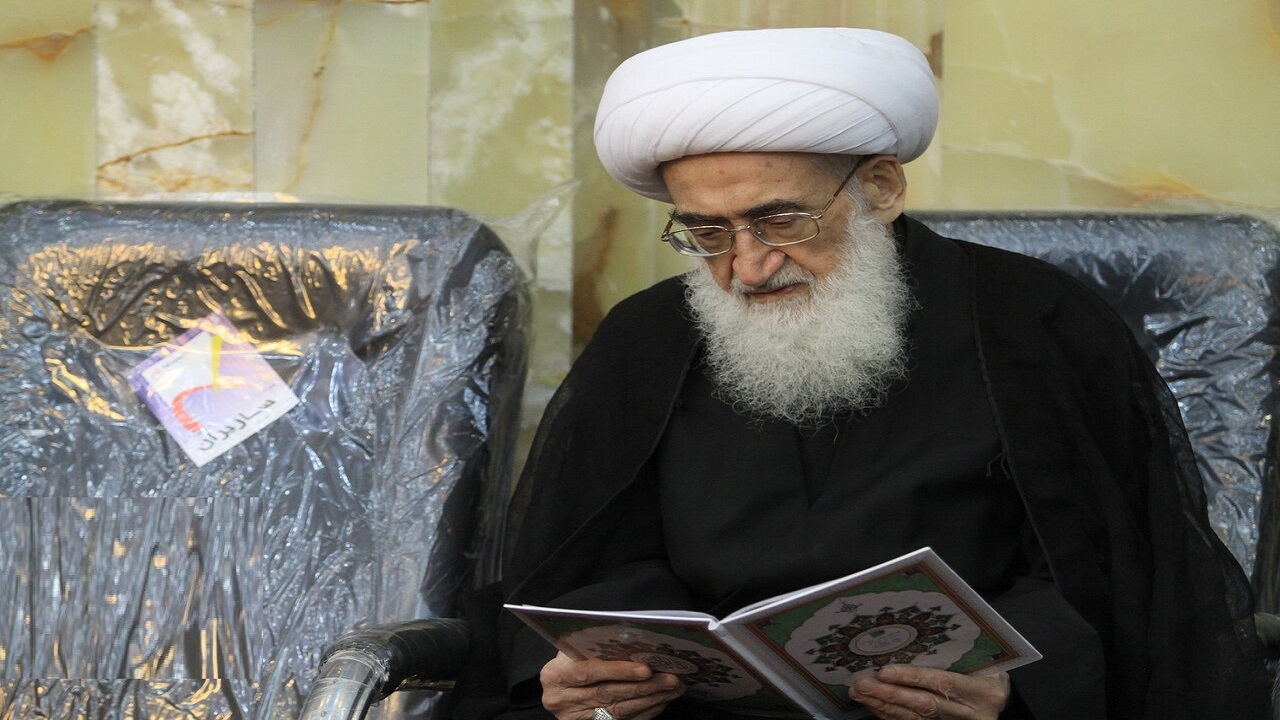 تسلیت آیت الله نوری همدانی به آیت الله مکارم شیرازی
