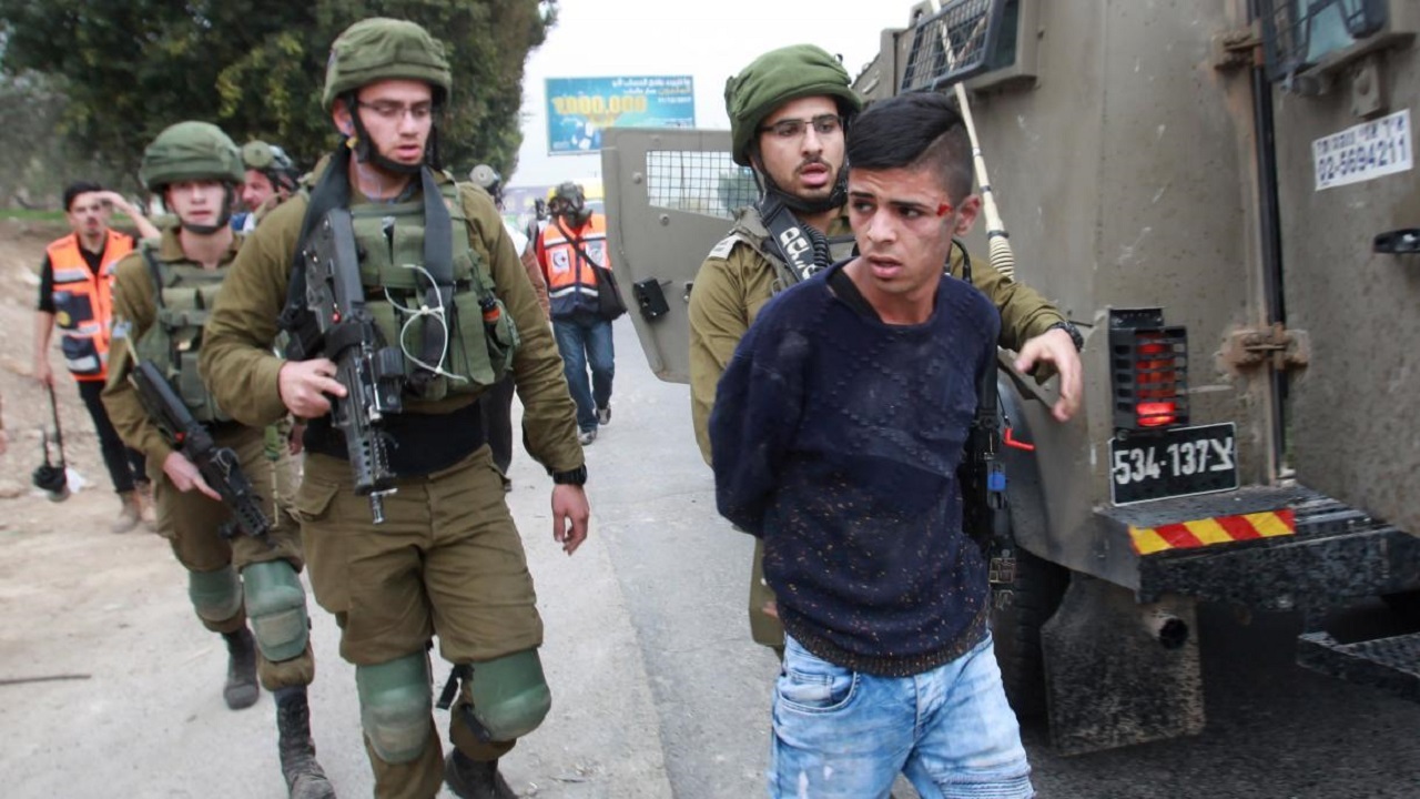 شهادت یک جوان فلسطینی بر اثر اصابت گلوله نظامیان اشغالگر