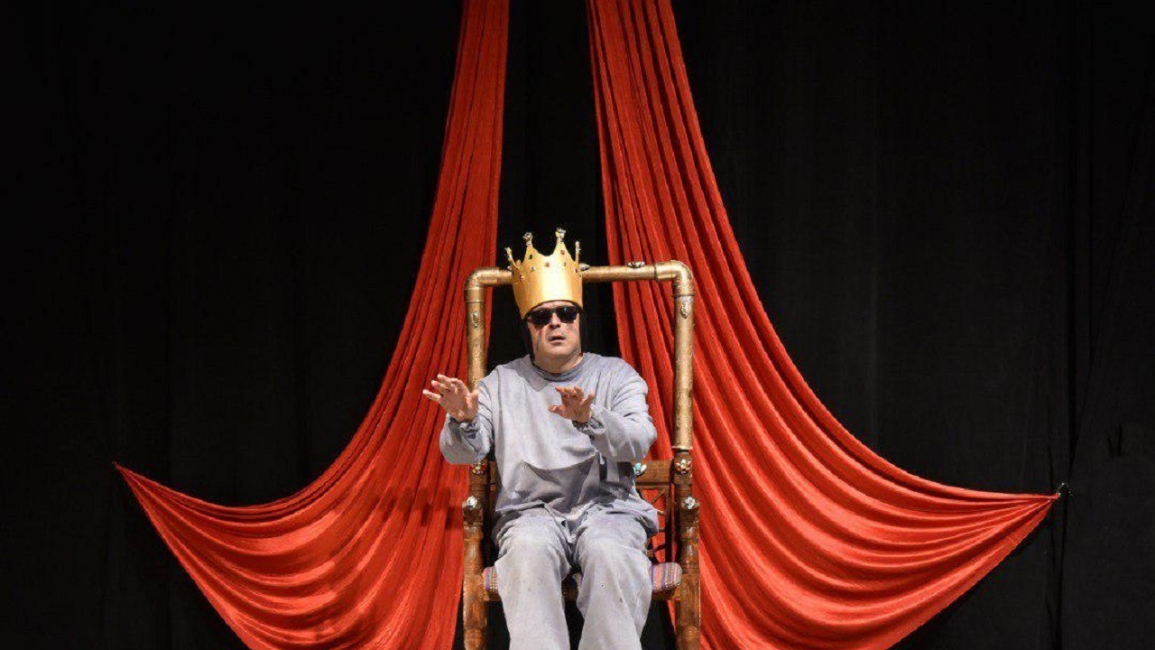 تئاتر آزاد تفکر مردم را تغییر می‌دهد/ شو‌های شبانه تئاتری، ضد فرهنگ کار می‌کنند