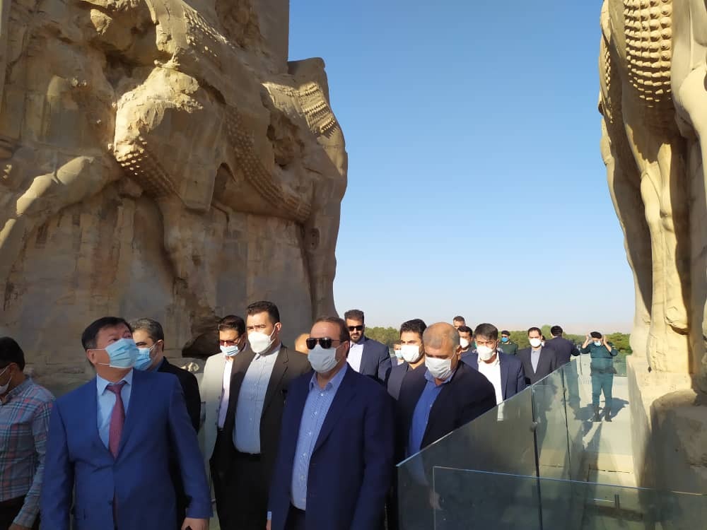 بهار مشترک ارتباطات فرهنگی در بازدید وزیر تاجیکستان در میراث جهانی تخت جمشید