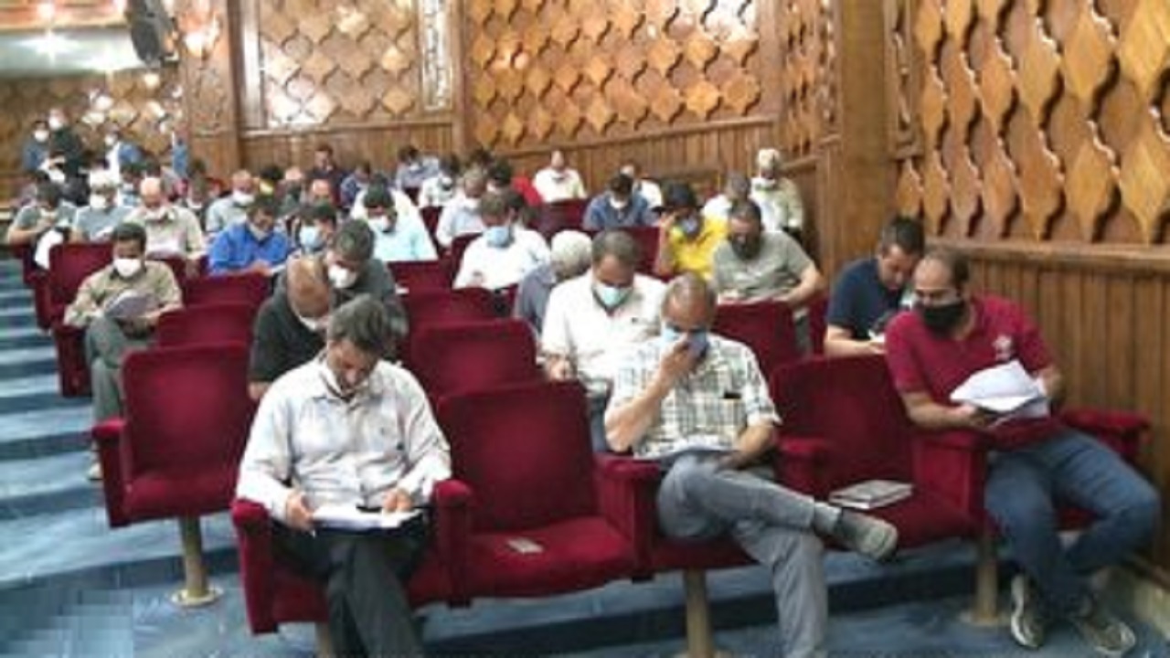 رقابت بر سر آرماتوربندی در قم