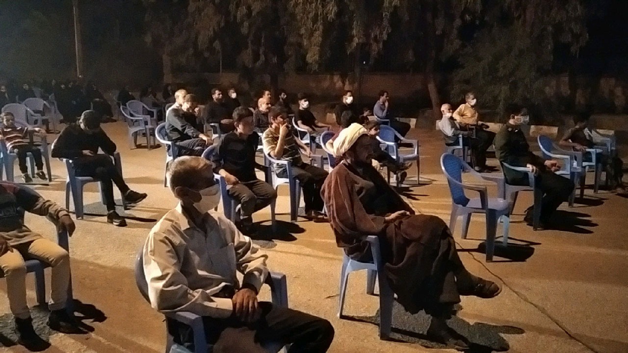 مراسم شب ارتحال امام خمینی (ره )در شهر شهداد در محیط باز و با رعایت شیوه نامه های بهداشتی و فاصله گذاری اجتماعی برگزار شد.