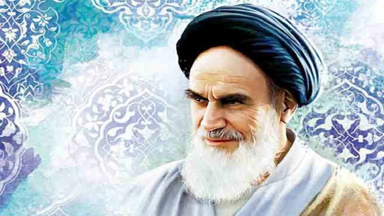 امام خمینی توانست اندیشه مردم سالاری دینی را به جای نگاه متکبرانه شاهنشاهی در جهان منتشر کند