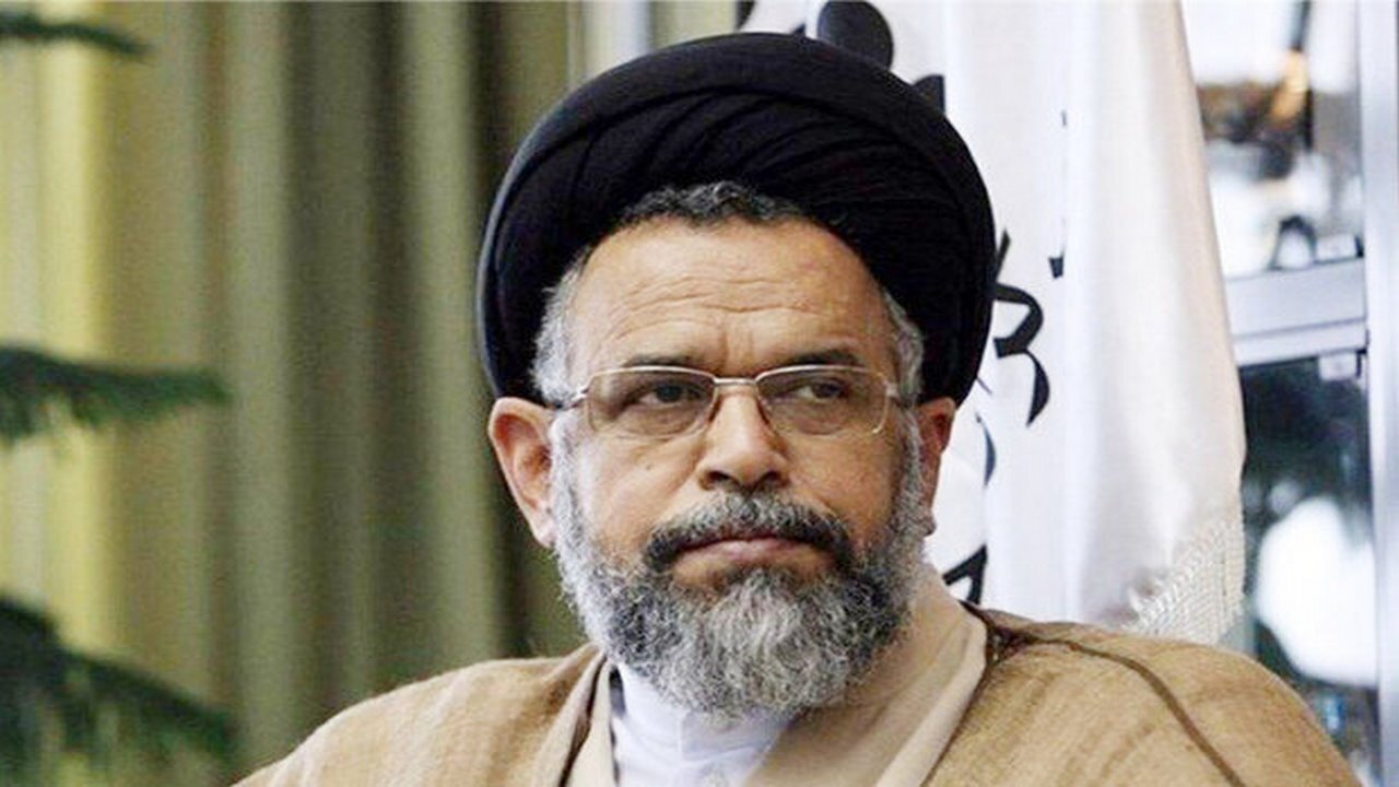 امام خمینی (ره) هیمنه شاه و آمریکا را شکست
