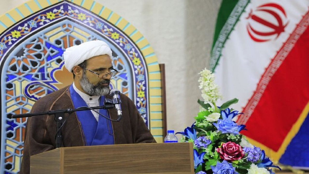لزوم الگو برداری مسئولین از راه امام خمینی (ره)