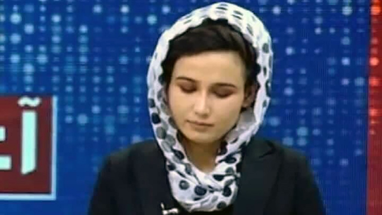 جان باختن یک مجری افغان و مادرش در انفجارهای کابل