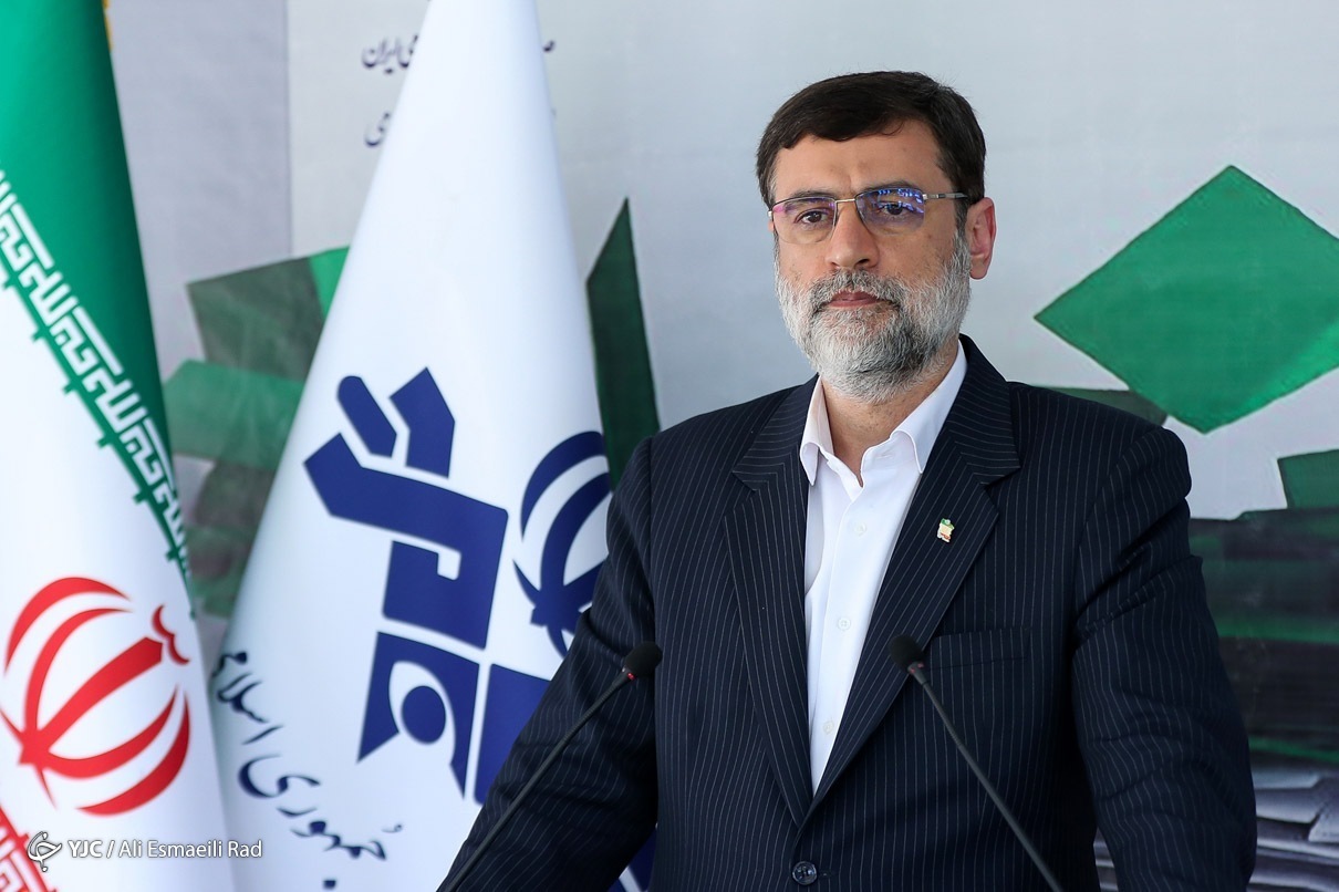 قاضی‌زاده هاشمی: یک تاجر بین‌المللی باید وزیرخارجه شود