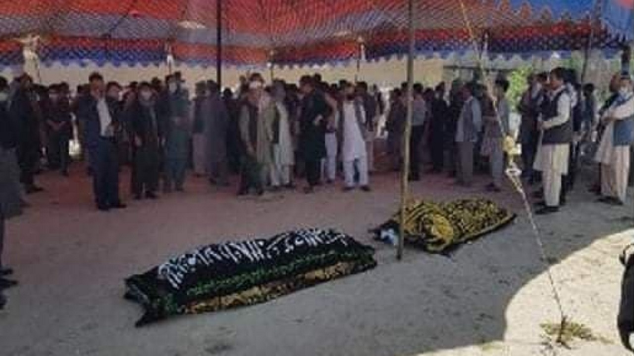 کشته شدن ۱۰ نظامی بر اثر انفجار در استان غور